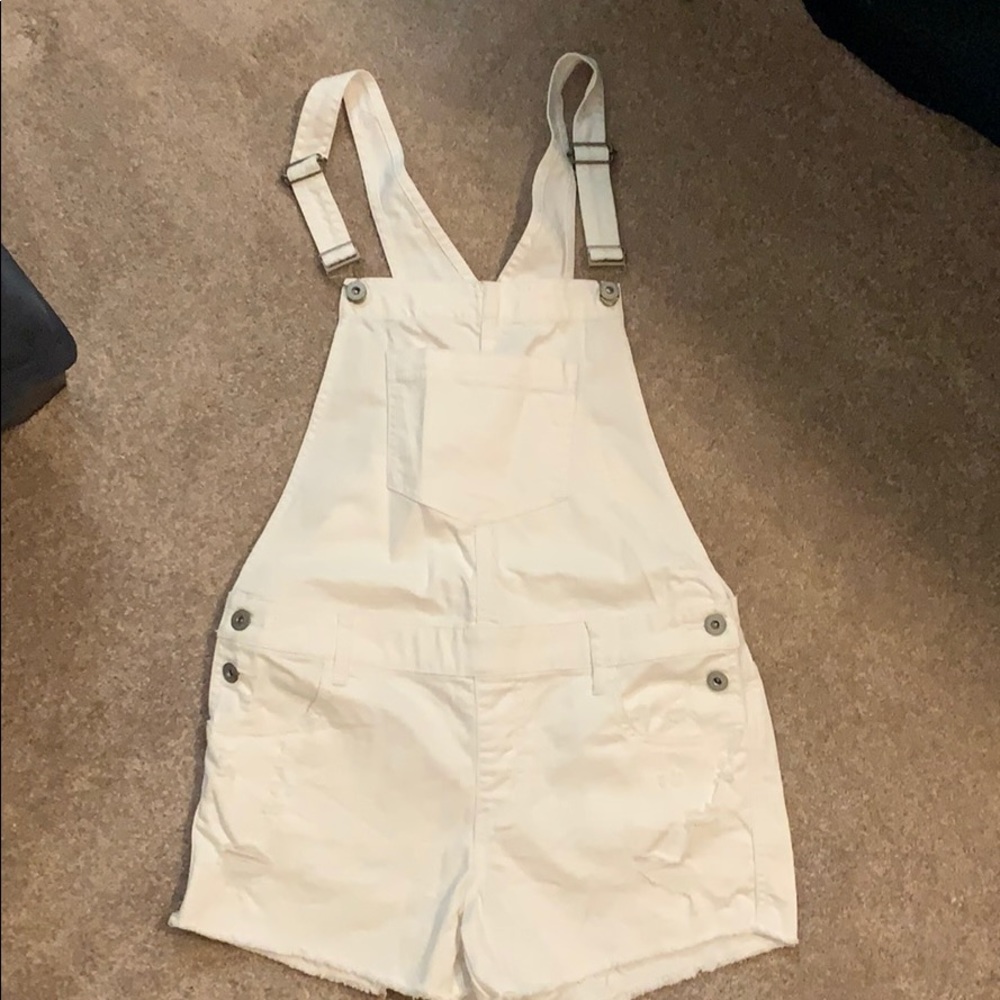 Arizona size M white denim short overalls